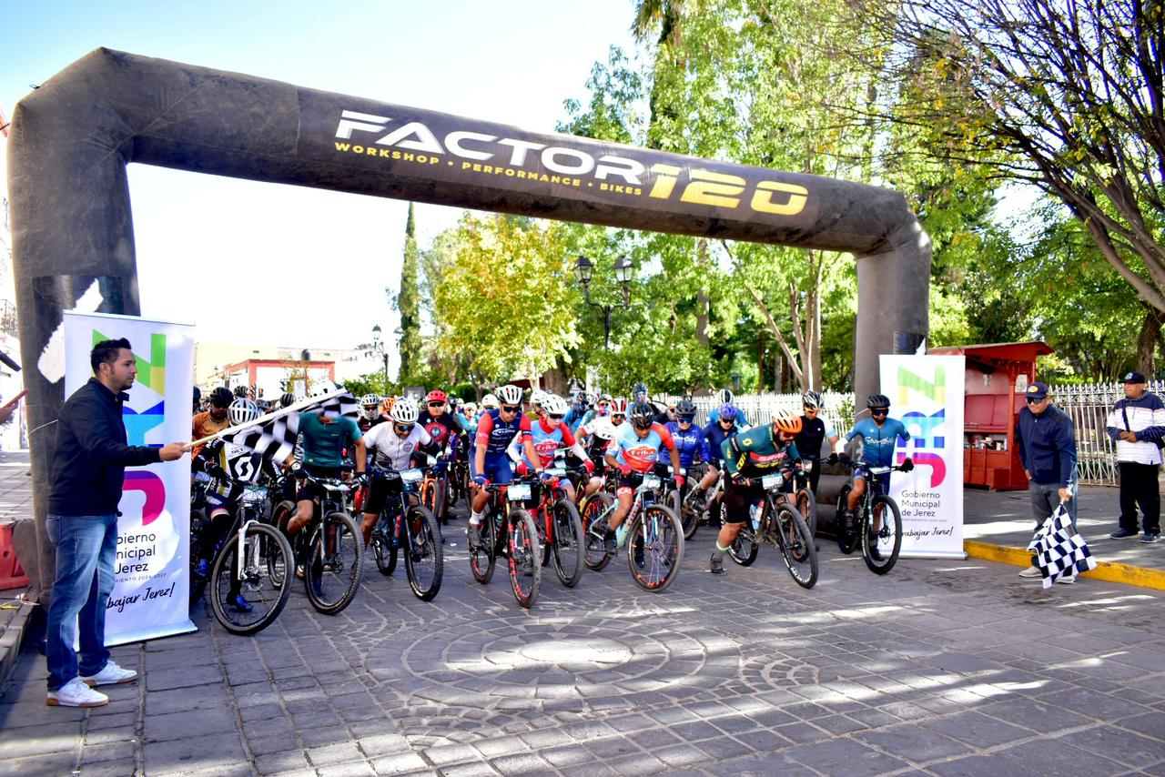 CRONOESCALADA DE JEREZ REÚNE A CICLISTAS DE TODO EL ESTADO DE ZACATECAS