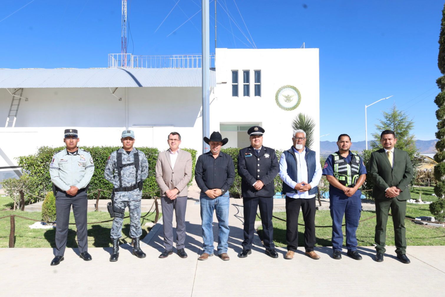 RODRIGO UREÑO PARTICIPA EN HONORES A LA BANDERA EN LA BASE DE LA GUARDIA NACIONAL